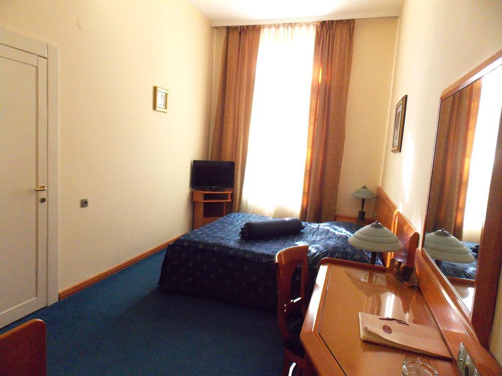 Garni Hotel Park Palić Esterno foto