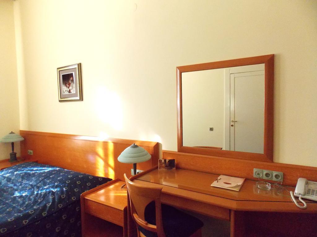 Garni Hotel Park Palić Esterno foto