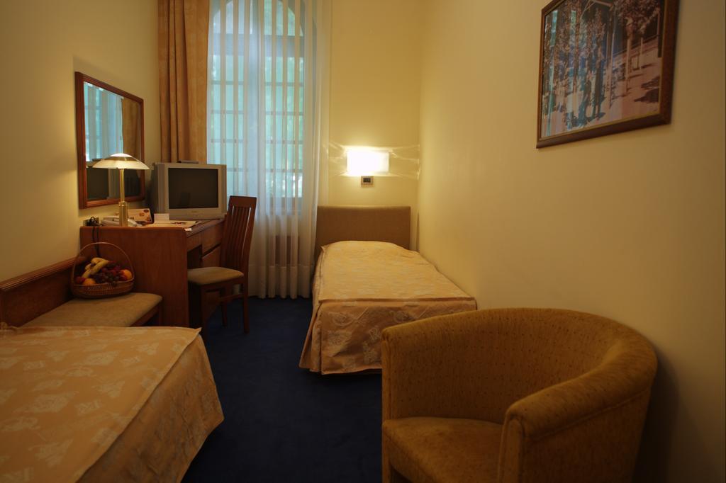 Garni Hotel Park Palić Esterno foto