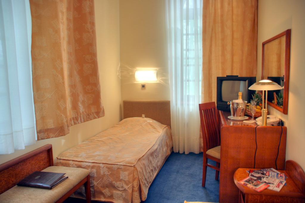 Garni Hotel Park Palić Esterno foto