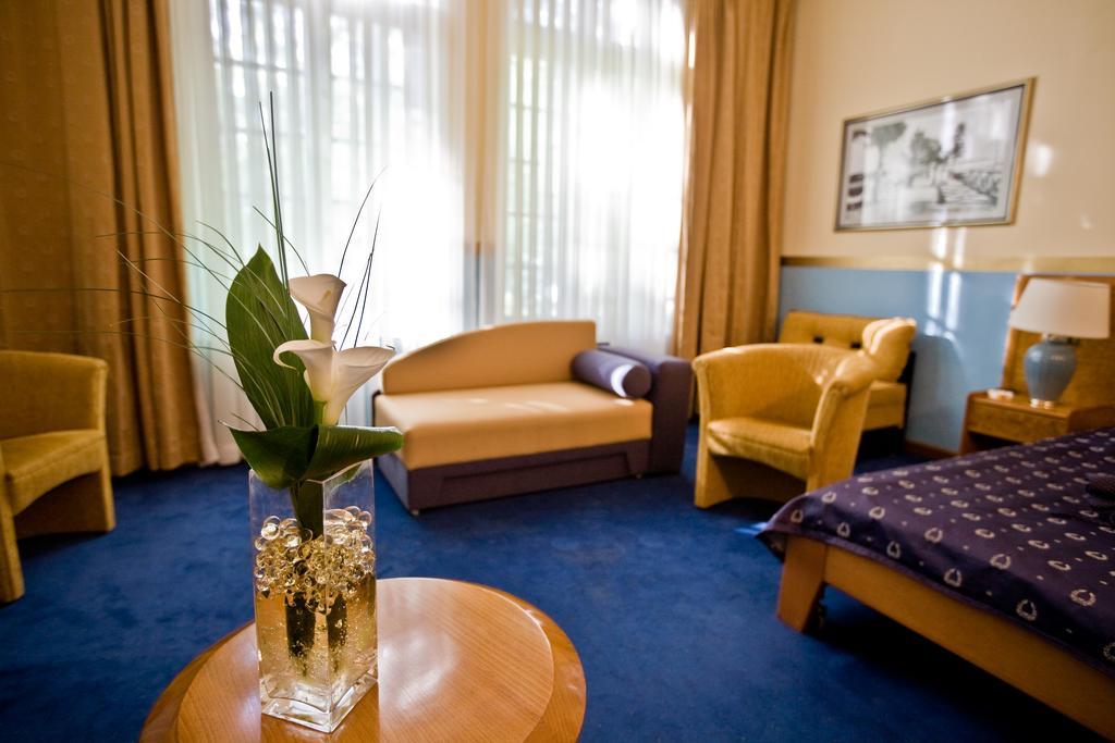 Garni Hotel Park Palić Esterno foto