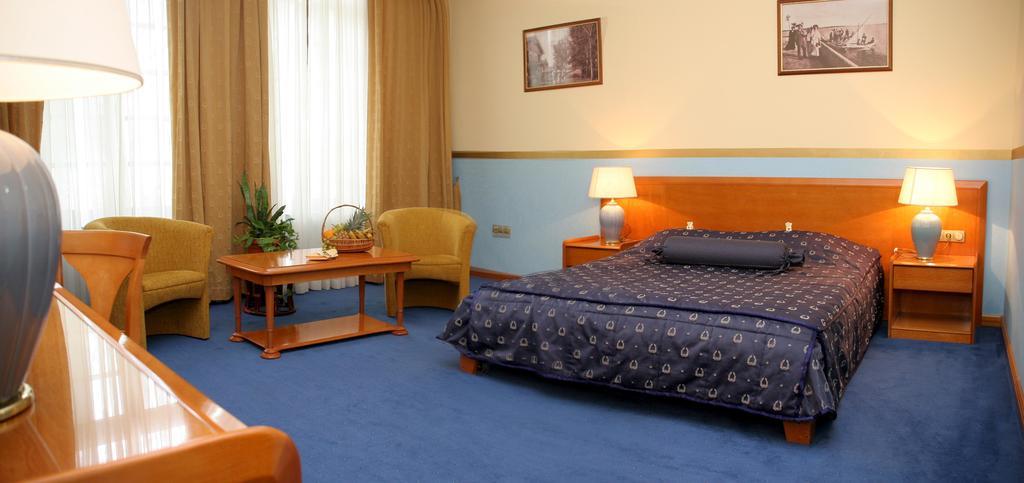 Garni Hotel Park Palić Esterno foto