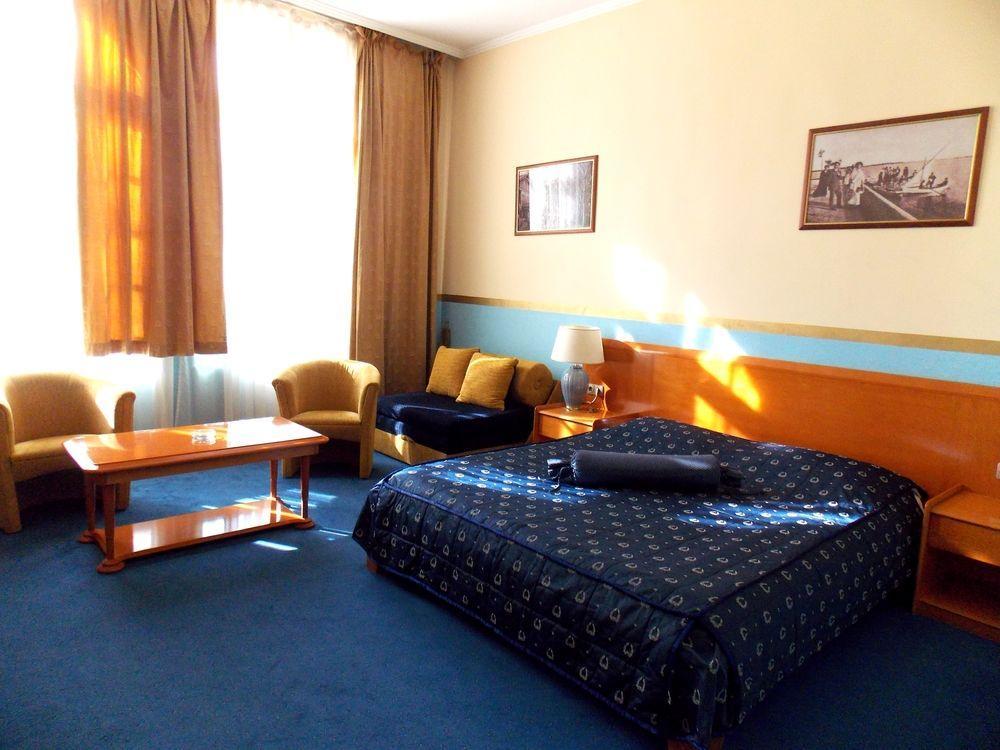 Garni Hotel Park Palić Esterno foto