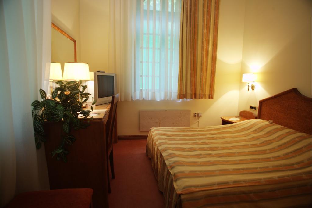 Garni Hotel Park Palić Esterno foto
