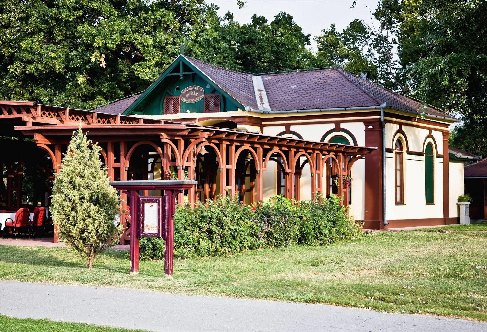 Garni Hotel Park Palić Esterno foto