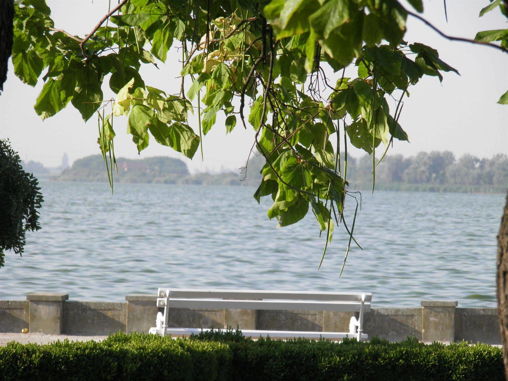 Garni Hotel Park Palić Esterno foto